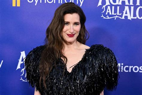 kathryn hahn hot pics|Kathryn Hahn Makes History as First Female in MCU。